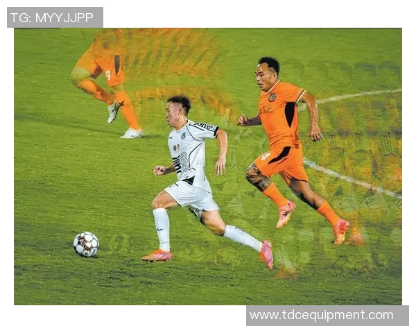 足球明星脚大小揭秘对比赛表现的影响与训练技巧分析